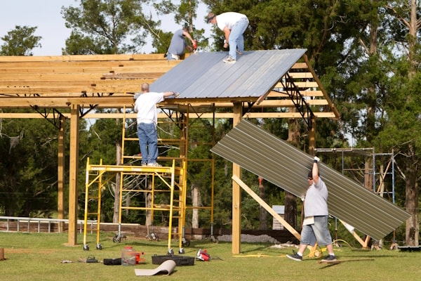 DIY vs. Turnkey Pole Barns